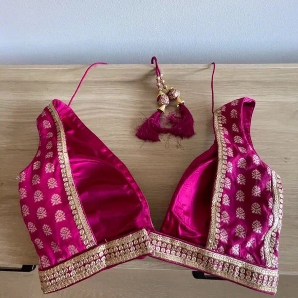 Pink & Gold Authentic Lehenga Set for Timeless Grace - Picture 4 of 6